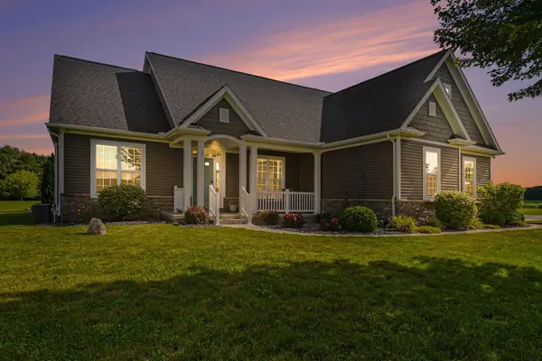 3181 Chamberlain Road, Buchanan, MI 49107