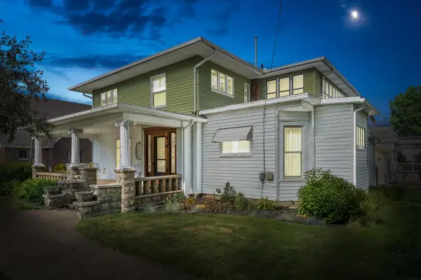 208 Moccasin Street, Buchanan, MI 49107