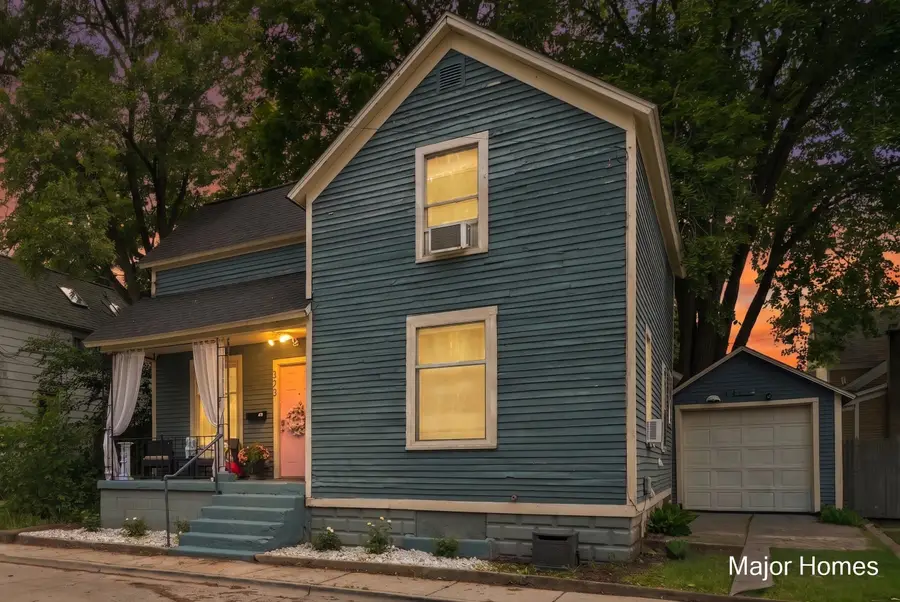323 Robey Place Se, Grand Rapids, MI 49506 - #2