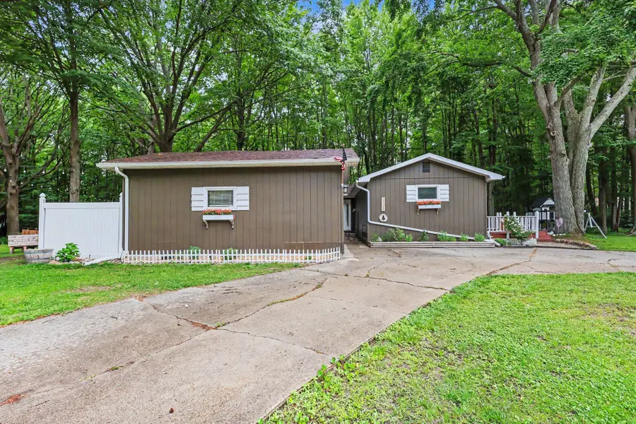 17700 Thornapple Drive, Spring Lake, MI 49456 - #3