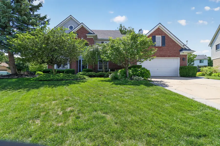 18175 Queensbury Drive, Livonia, MI 48152 - #2