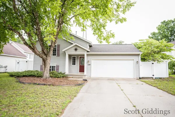 1100 Sprucewood Drive, Greenville, MI 48838