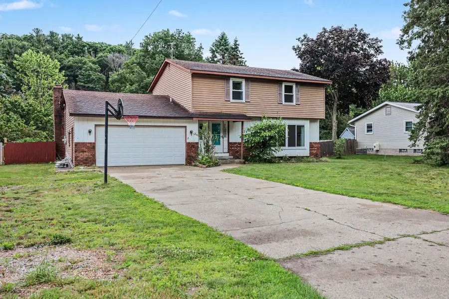 1915 Shorewood Drive, Norton Shores, MI 49441 - #2