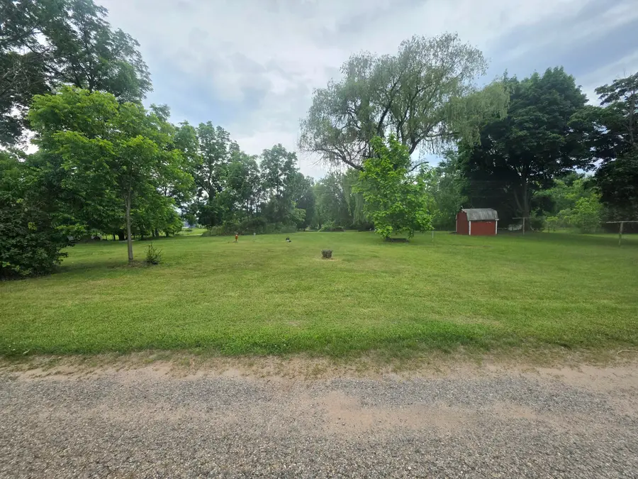 635 S Oak Street, Crystal, MI 48818 - #2