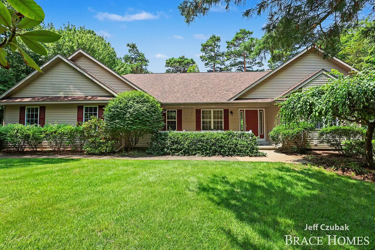 2336 Forest Trail Circle, Fennville, MI 49408 - #1
