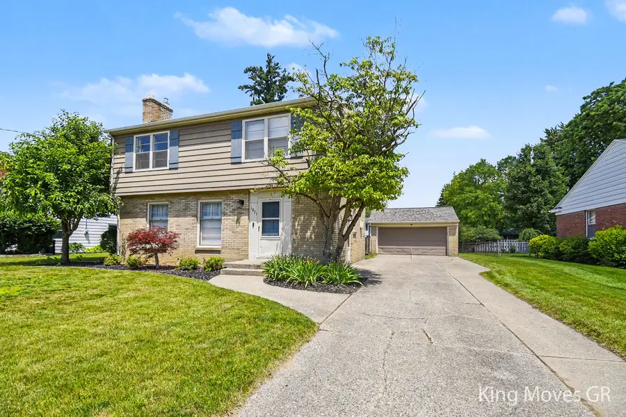 1821 Eastbrook Street Se, Grand Rapids, MI 49508 - #3