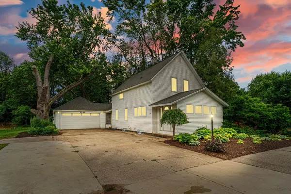1632 W Lakewood Boulevard, Holland, MI 49424