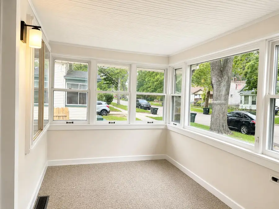 657 Allen Avenue, Muskegon, MI 49442 - #3