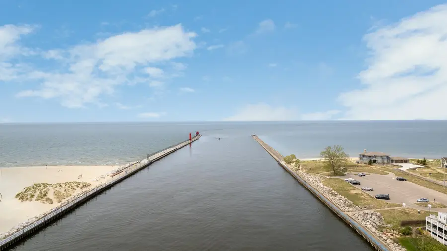 529 Miller Drive #202, Grand Haven, MI 49417 - #3