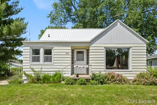 563 Ferris Street Nw, Grand Rapids, MI 49544