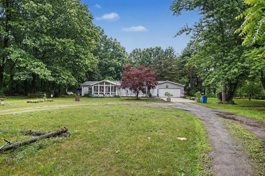 4448 E River Road, Buchanan, MI 49107 - #2