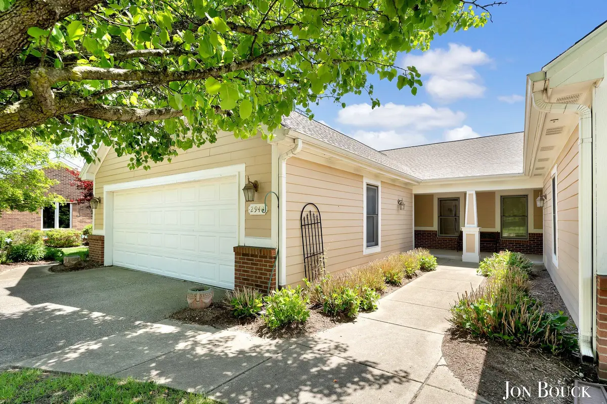 2940 Grand Isle Drive Ne #9, Belmont, MI 49306 - #1