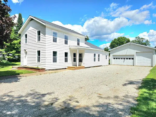 207 S Company Street, White Pigeon, MI 49099