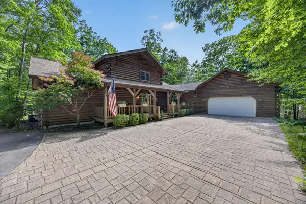 10231 Mountain View Trail, Canadian Lakes, MI 49346