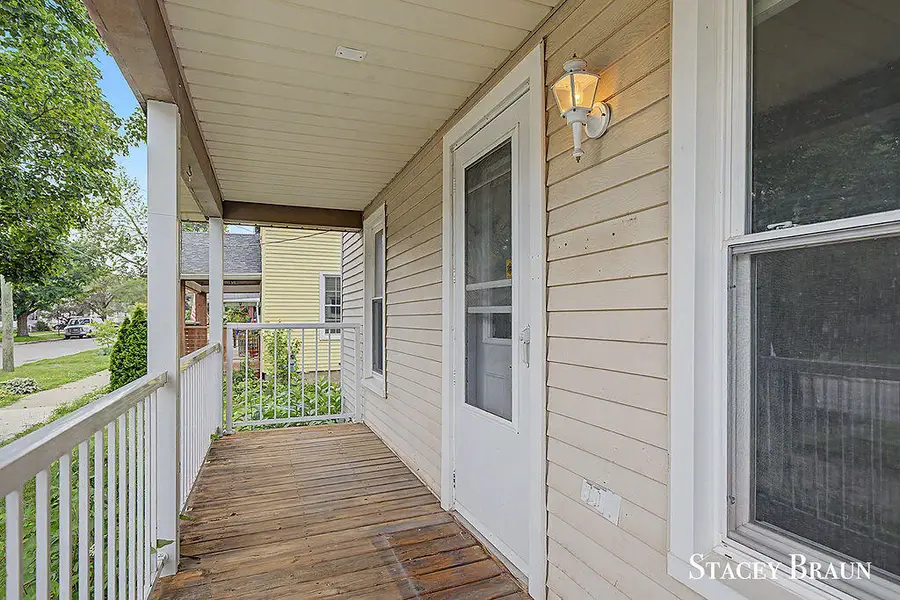 1009 Courtney Street Nw, Grand Rapids, MI 49504 - #3