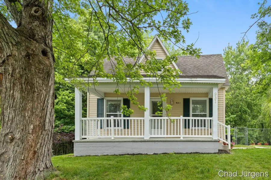 931 4 Mile Road Ne, Grand Rapids, MI 49525 - #2