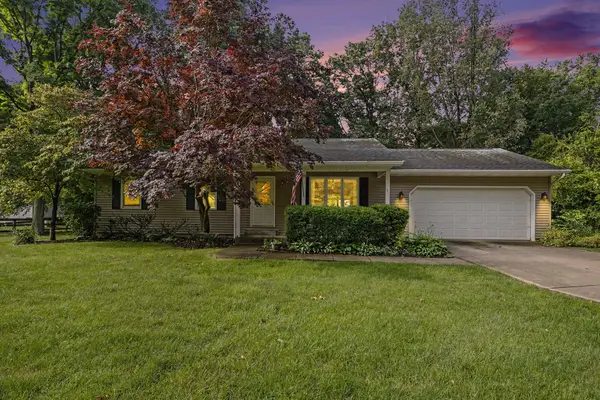 3720 Chamberlain Road, Buchanan, MI 49107