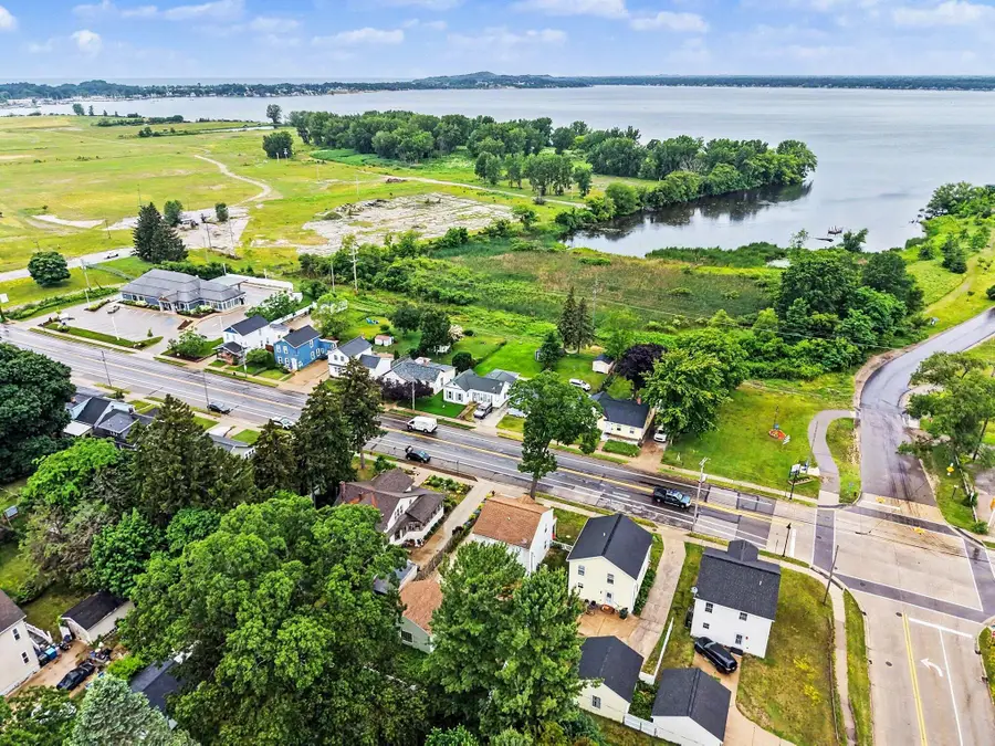 2123 Lakeshore Drive, Muskegon, MI 49441 - #2