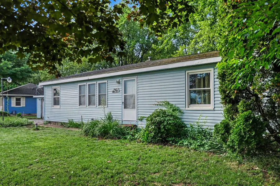 2356 E Napier Avenue, Benton Harbor, MI 49022 - #2