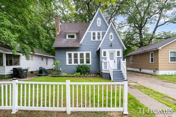 1031 Ada Avenue, Muskegon, MI 49442