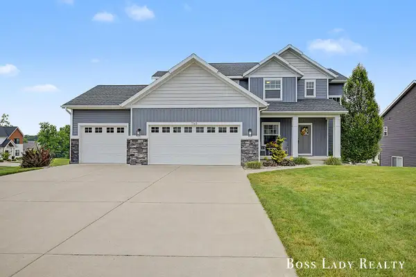 7162 Crimson Court, Hudsonville, MI 49426