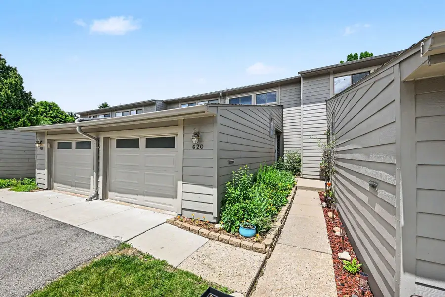 620 Peninsula Court, Ann Arbor, MI 48105 - #3