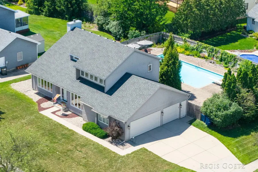 5459 Stowehill Drive Se, Kentwood, MI 49508 - #3