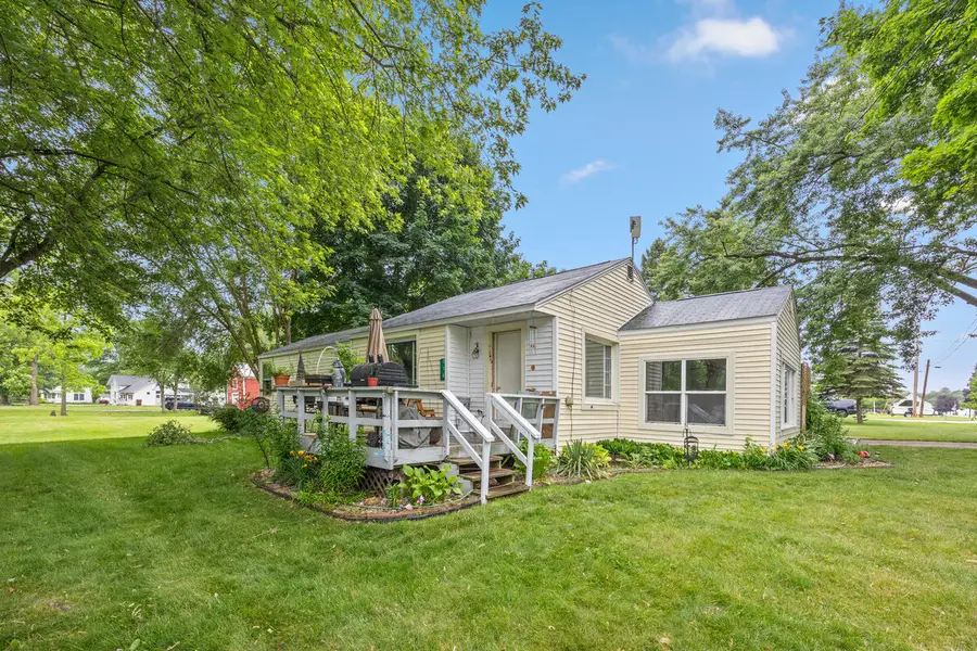 218 Edgar Street, Lakeview, MI 48850 - #2