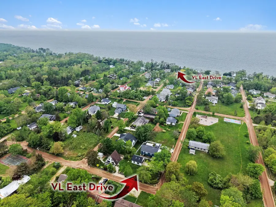 East Drive #Garage, South Haven, MI 49090 - #2