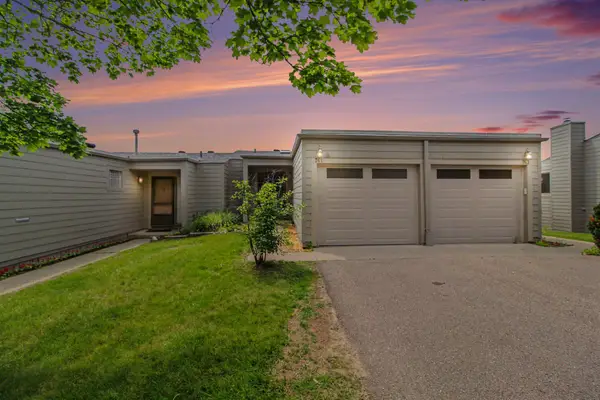 761 Skynob Drive, Ann Arbor, MI 48105