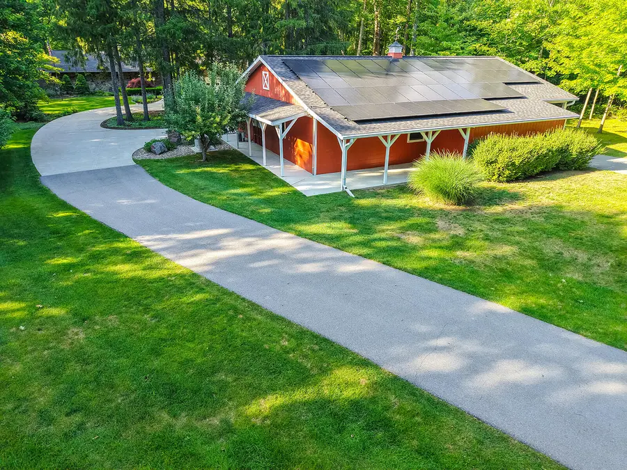 6697 Warren Woods Road, Three Oaks, MI 49128 - #3