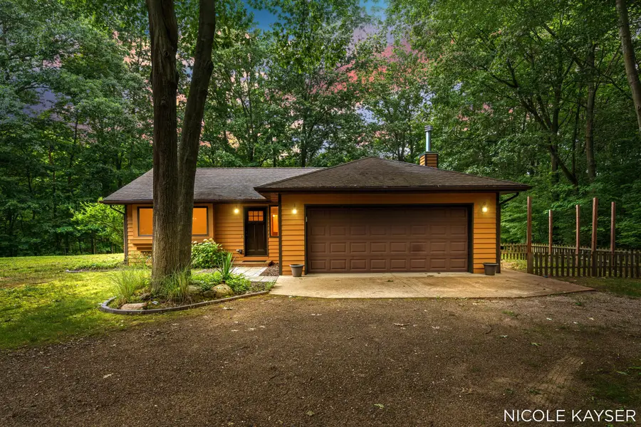 2847 63rd Street, Fennville, MI 49408 - #2
