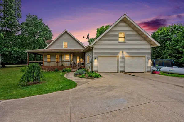 15757 Oakshore Drive, Three Rivers, MI 49093