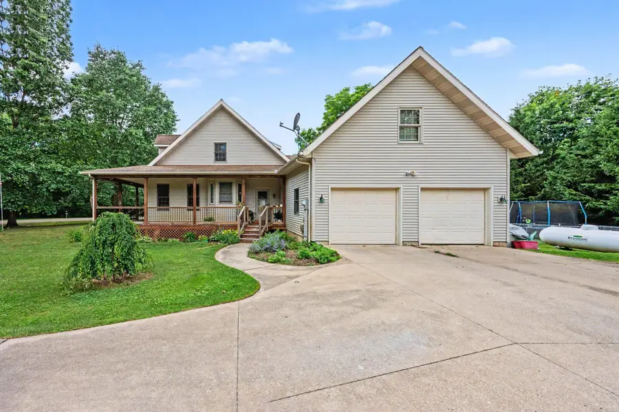 15757 Oakshore Drive, Three Rivers, MI 49093 - #2