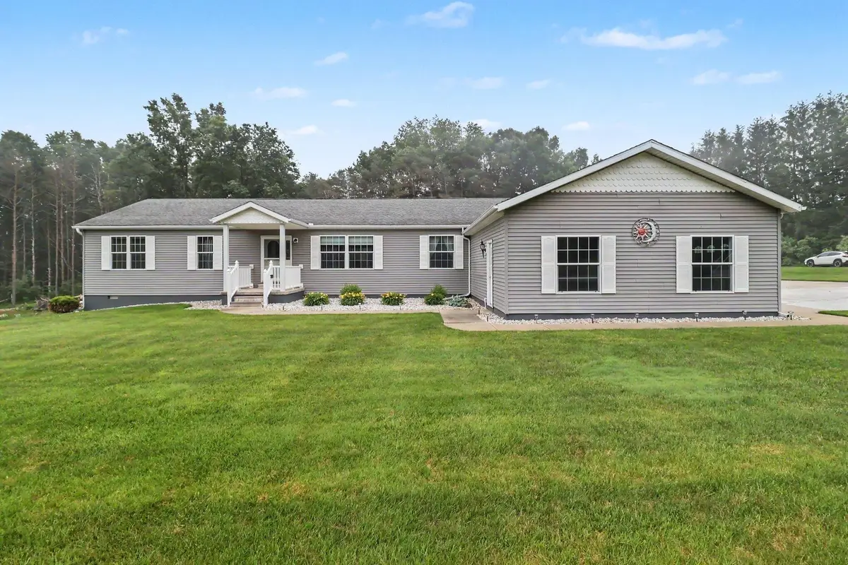 986 W Fox Farm Road, Manistee, MI 49660 - #1