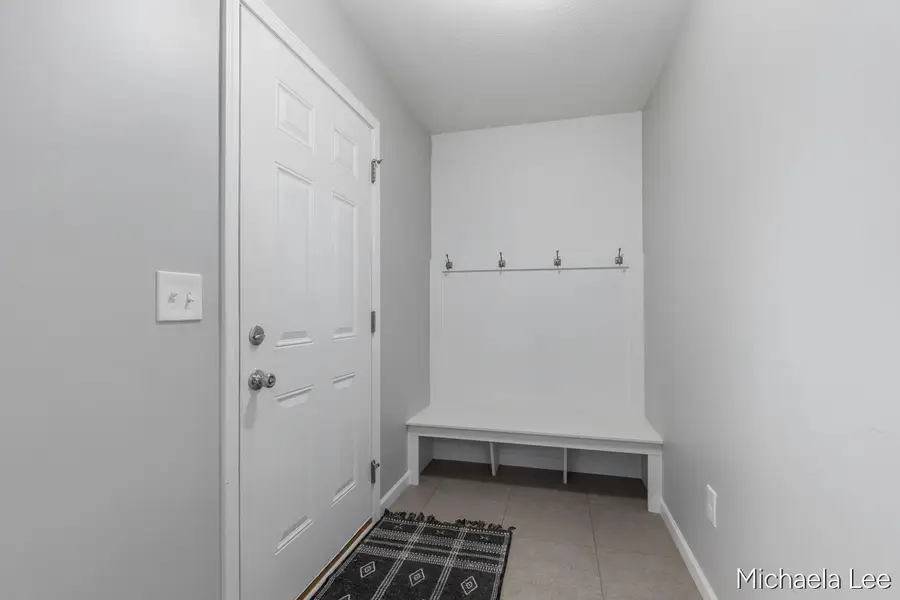 1115 Odell Farm Lane, Vicksburg, MI 49097 - #2