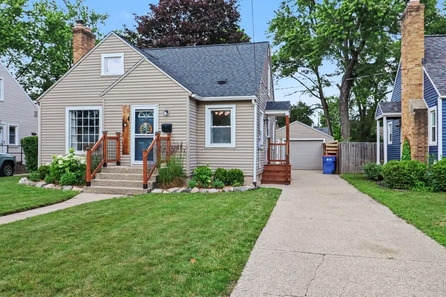 1055 Kelsey Street Ne, Grand Rapids, MI 49505 - #3