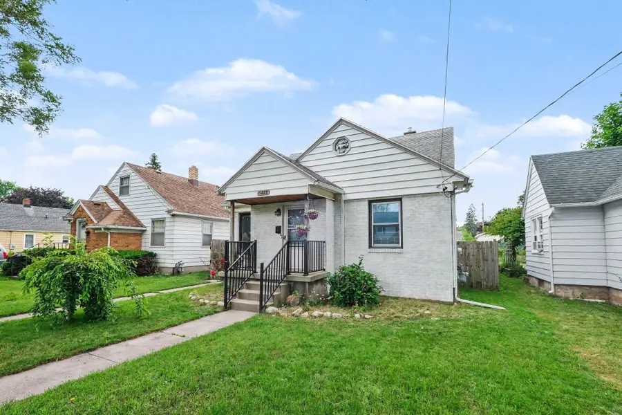 227 Leyden Avenue Sw, Grand Rapids, MI 49504 - #3
