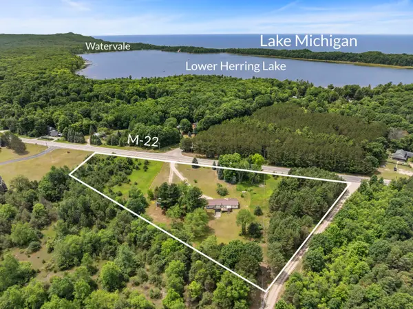 4247 S Scenic Highway, Frankfort, MI 49635