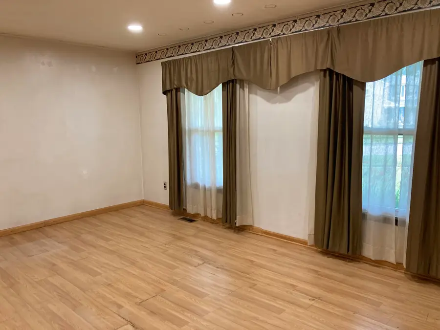 1685 Sheffield Drive, Ypsilanti, MI 48198 - #3