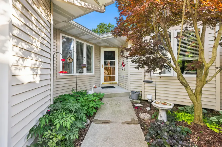 2203 Shetland Drive Ne, Grand Rapids, MI 49505 - #3