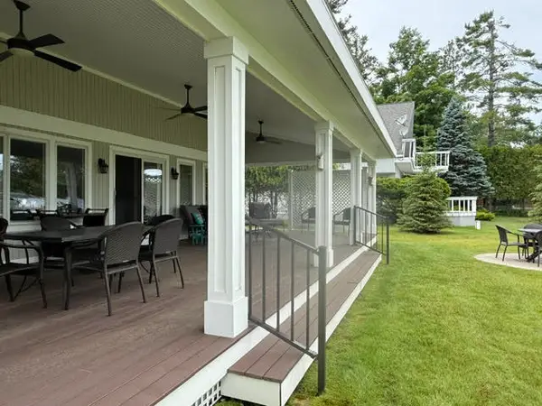 8630 Curtis Lane, Petoskey, MI 49770