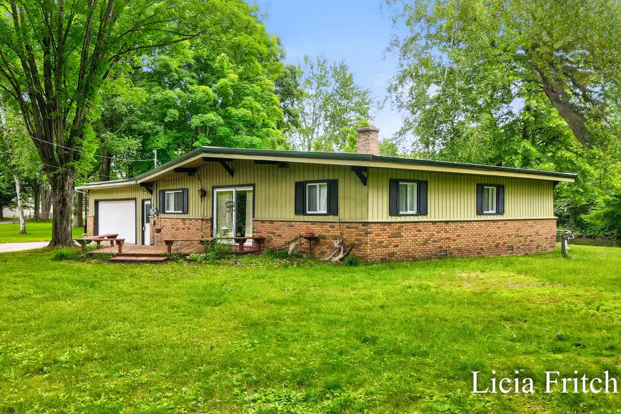 9016 E M 20, Hesperia, MI 49421 - #3