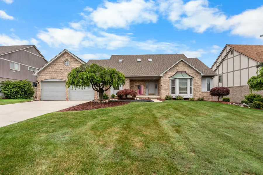 37120 Turnburry Drive, Livonia, MI 48152 - #2