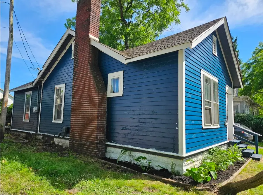 403 Pennsylvania Avenue, Dowagiac, MI 49047 - #2