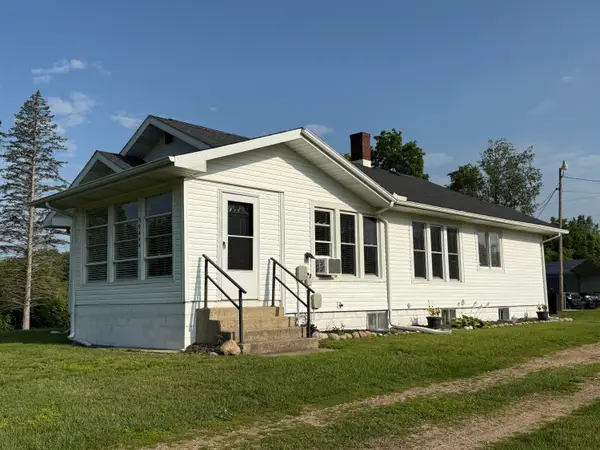 39444 6th Avenue, Bloomingdale, MI 49026