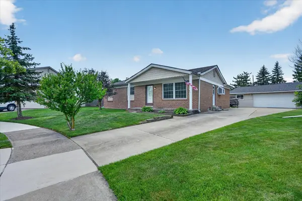245 Roseland Drive, Canton, MI 48187