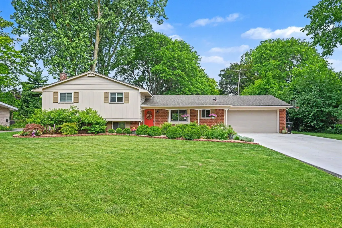 32450 Chesterbrook Street, Farmington Hills, MI 48334 - #1