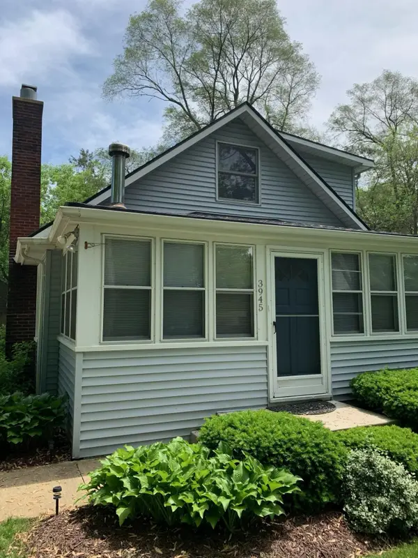 3945 Beach Terrace, West Bloomfield, MI 48323