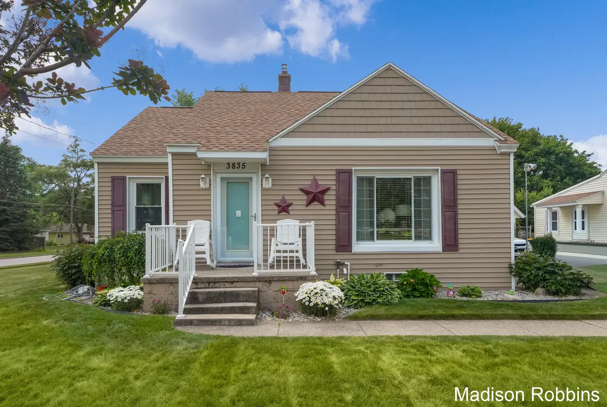 3835 Wilson Avenue Sw, Grandville, MI 49418 - #1